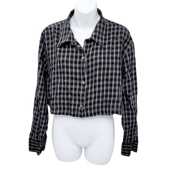 2/$20 H&M Black & White Plaid Pattern Buttons Down Cropped Top Shirt Size: XL - Picture 1 of 12